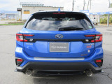 SUBARUは安心安全をご提供するため視界の良さにこだわった車作り。後方視界も良好です。