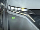 【 LEDヘッドライト 】 青色発光ダイオードを発明した日本人がノーベル賞を受賞し、LEDライトが開発されました。明るく長寿命のライトです。体感して下さい。明るいライトです!