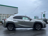UX 250h Fスポーツ 4WD 本革シート