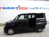 ★左側パワースライドドア★狭い駐車場や壁際などでの乗降りに便利!操作はワイヤレスリモコン、室内のコントロールスイッチ、ドアハンドルで行えます!お子様がいる家庭など欲しい装備の1つですよね★