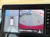 【アラウンドビューモニター】上空から見下ろしているかのような映像で駐車をサポート。安心です。