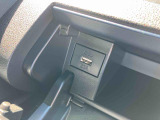 USBソケットが標準装備されています♪