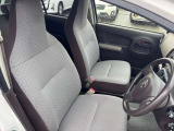 セパレートシートですが、ベンチタイプより運転しやすく疲れにくいです。