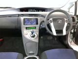 見通しのよいすっきりとした視界で、誰でも運転しやすいです。運転のしやすさは疲れにくさにも繋がりますよ♪