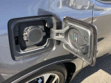 車両の詳細、ご質問につきましては、営業スタッフまでお気軽にご連絡下さいませ。遠方のお客様には実車の詳細動画送信も承ります。お問合せをお待ち致しております。