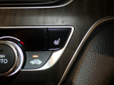 【シートヒーター】シートヒーター装備車です。寒い冬に乗車中とても暖かく快適に移動できます。冷え性の方にピッタリの装備です!