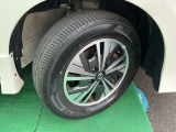 タイヤサイズは195/65R15純正アルミホイール付き!(夏タイヤ装着)冬タイヤ、ホイール注文も承っております☆