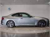 ☆BMWの前後重量配分50:50はエンジン自体をフロントタイヤよりも後ろにずらし、通常はエンジンルーム内に搭載される重量物であるバッテリーをトランクに移動させるなどして実現されています☆