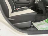 より多くの一般の方へ車を届けれればと思っておりますので同業者様への販売は極力控えさせて頂いております。ご了承下さい。