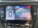 駐停車には便利なアラウンドビューモニター搭載。サイドモニターの切り替えも可能です。