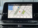 ナビゲーションを利用することで、目的地までのルートを案内し、最新の道路状況を反映して最適なルートを提案してくれます。また、渋滞を回避するルートを提案してくれるので、安全に目的地に到着することができます