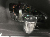 パンク修理キット付き車両です。