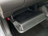 車検証や小物などの収納スペースがたくさん用意されています!