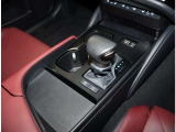 電動パーキングブレーキを装備しておりブレーキホールド機能付きです