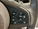 【アダプティブ・クルーズ・コントロール】予め設定した車速内でクルマが自動的に加減速。 前走車との適切な車間距離を維持しながら追従走行し、高速道路でのドライバーの疲労を軽減してくれる嬉しい機能付♪