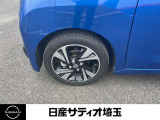 純正アルミホイール装着