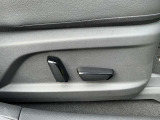 運転席電動パワーシート装備☆
