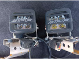 ボンネット上の左右ライトです。こちらもIPFのLEDです