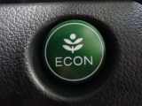 エンジン、エアコンなどを制御し低燃費な『ECONモード』に、また走りを楽しみたいとき、空調など快適性を重視したいときにはスイッチOFFで通常モードに切り替えができます!