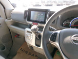 操作しやすい運転席廻り!操作パネルも使いやすい!!ドライブが楽しくなりますっ