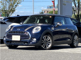走行少ない!特別仕様車!専用ダイヤモンドモルトブラウンクロスレザーシート!専用17インチアルミ!HDDナビ!バックカメラ!LEDヘッドライト!コンフォートアクセス!