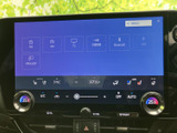 FM・AMやテレビ、Bluetoothなど、利用できる音楽や音声のソースが画面にまとまっています。使いたい項目を選びやすく、普段の移動時間を好みの音で過ごせます。