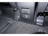 非常時やキャンプなどに役立つAC100Vコンセント付きです。