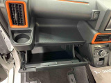 認定中古車はご購入から1年間・距離無制限の保証付き!(年式により6ケ月・距離無制限となります)