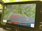 画面に映像を表示できるため、停車中の休憩時間にも映像コンテンツを楽しめます。大きく見やすいディスプレイで、画面表示を確認しやすいのも魅力。
