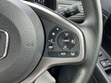 【ステアリングスイッチ】 手元のスイッチでナビ等の操作が行える非常に便利な機能です◆社外ナビ等への連動には別途ケーブルが必要な場合もございます。