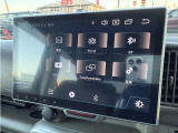 お好きな音楽を車内でお楽しみいただけます♪スピーカー交換・ウーハー追加などの音質向上や、最新ナビ・後席モニター等の取り付けも是非ご相談ください!