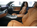 疲れにくいと評判のBMWのシートは一度座るとその良さがわかります☆お問合せ(0078-6002-613077)迄お待ちしております。大阪府吹田市芳野町5-55 毎水曜、第二・第三火曜日定休 営業時間10:00〜18:00