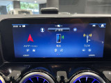バックカメラにより駐車時の後方確認も楽にできます。