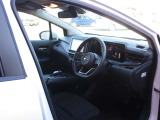 全方位で視界が広い。気持ちがよくて、運転もしやすい!多くのお客様に好評いただいています!