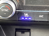 暑い夏の時期にとっても快適なシートベンチレーションを装備!シート内部に取り付けられたファンでシートの表面を換気して、涼しくしてくれます。