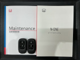 スマートキーは鍵をバッグに入れたままでもドアロックの開閉やエンジンのON・OFFができます。夜間や雨の日も鍵を探さなくて良いので便利です。