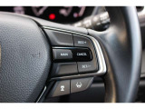 安全運転支援システムHonda SENSINGを搭載しております。衝突軽減ブレーキや誤発進抑制機能、アダプティブクルーズコントロールや車線維持など複数の先進技術で安心と快適なドライブをサポートします。