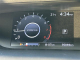 【スピードメーター】メーターがシンプルで見やすく運転しやすいですね。