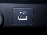 USBつなげられます♪充電などお役にたちますよ!!