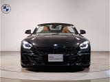 【キドニーグリル】BMWは約90年もの間、ほぼ全ての車両にひと目でBMWだと分かるこの特徴的なフロントグリルが備えられ、デザイン・アイコンとして親しまれてきました。