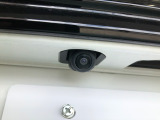 【バックカメラ】駐車時に安心のバックカメラが装備されています!