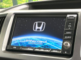 【メーカー純正ナビ】インテリアに溶け込むスタイリッシュな「専用設計」メーカーナビを装備♪視認性や操作性など基本性能にも優れ、より上質なカーライフをお楽しみいただけます。