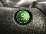 ★ECONスイッチ★ エコドライブを加速しよう!スイッチをONにすると、運転の仕方によるロスを抑え込み燃費をよくするようクルマが頑張ります(*^ー^*)燃費向上にチャレンジ♪
