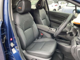 運転席も広々、ドライブも楽しめますね♪実際お座りいただくのが、分かりやすいと思います。お気軽にご来店ください!