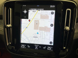 【9インチタッチスクリーン純正HDDナビ】「Apple Car Play」「Android Auto」対応のボルボ先進ナビゲーション「SENSUS」。最新地図データへ無料更新してお渡しします。