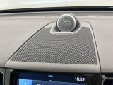 【Bowers & Wilkins】ボルボのプレミアムオーディオ。車内空間という特殊な環境に100年以上の伝統を持つイェーテボリ交響楽団の音響を再現した「コンサートモード」を搭載。