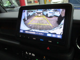 リアカメラのお写真です。駐車が苦手な方でもラクに駐車が行えますね。