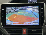 バックガイドモニターで、後方を確認しながら安心して駐車することができます。運転初心者も熟練者も必須の機能ですよ!