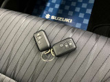 【スマートキー】キーをポケットやカバンに入れたままでもドアの施錠・開錠ができ、雨の日や荷物の多い日に大活躍!