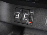 ◆両側電動スライドドア◆狭い駐車場でも乗り降りが楽々♪お子様が隣の車にドアを当ててしまう心配もございません!小さなお子様連れの方もこれで安心。